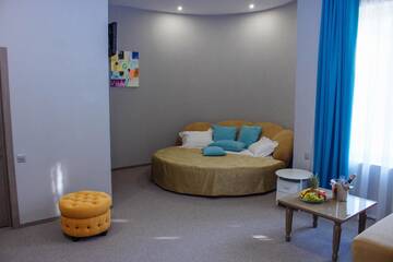 Номер в стиле модерн в Отеле Platinum Hotel